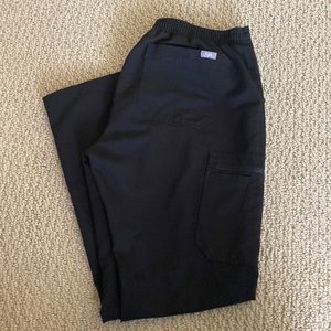 FIGS PANTS SIZE MEDIUM